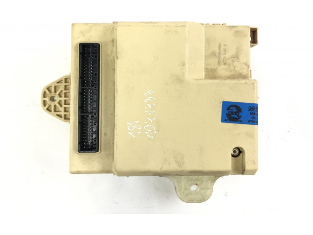 Блок предохранителей 954002P411, 95400-2P411 KIA Sorento