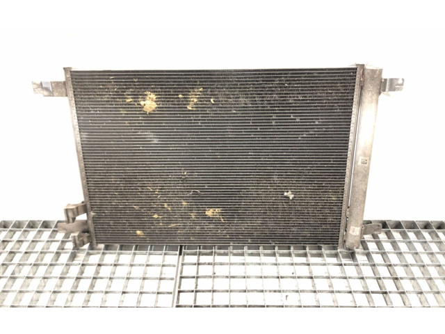 Радиатор охлаждающей жидкости    5WA816411A   Volkswagen Caddy