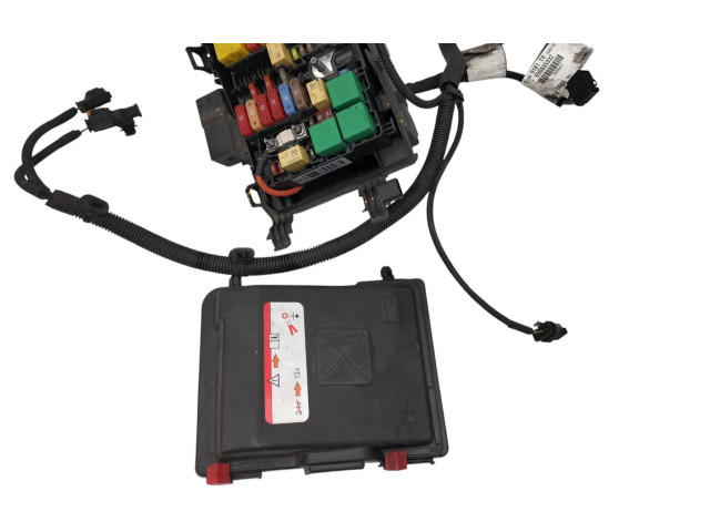 Pojistková skříňka 9804848580 Peugeot 308 2014