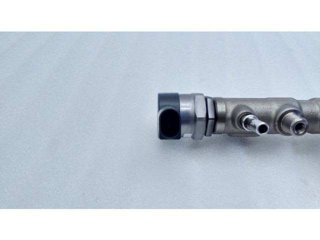 Vstřikovací lišta 851415402, 0445214315 BMW 2 F45 pro naftový motor 2.0 B47C20A