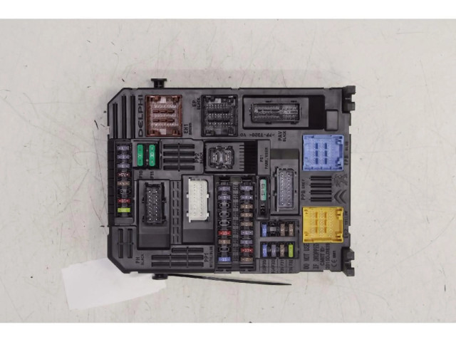 Pojistková skříňka Peugeot 5008 II 2016