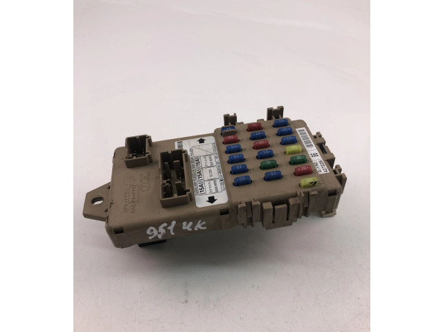 Блок монтирования реле LB100603B   Subaru Forester SG    