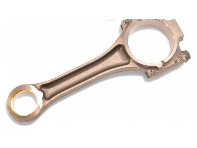 Шатун DDY DDYA DDYB 03L105401A    Skoda Karoq  