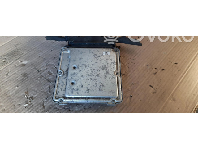 Řídící jednotka 03L906022HA Volkswagen Tiguan 2011