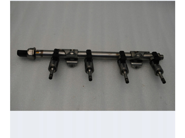 Топливная рампа 04E133320 Skoda Octavia Mk3 (5E)