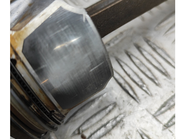 Píst Ford Fiesta YYJB