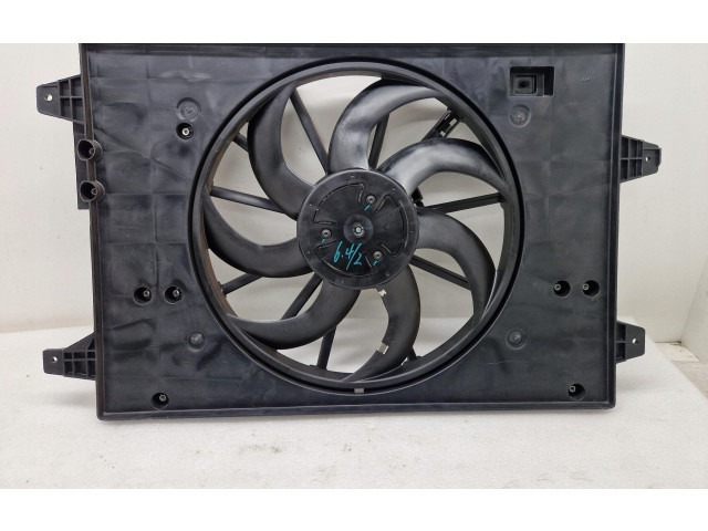 Вентилятор радиатора         Volvo EX30 