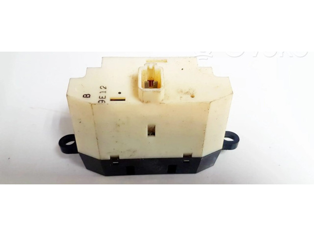 Дисплей Mazda 626