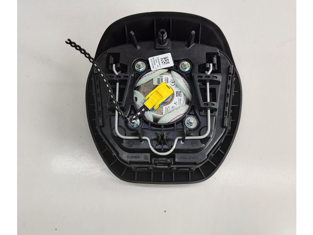 Надувная подушка для руля       Renault Clio IV  2012 -  года   