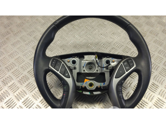 Volant Hyundai i30 2014