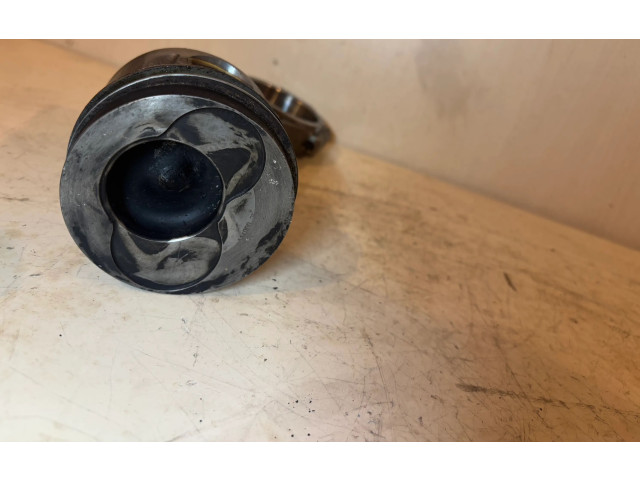  Поршень с шатуном  038107065EL, 038198401D  Volkswagen Transporter - Caravelle T5  