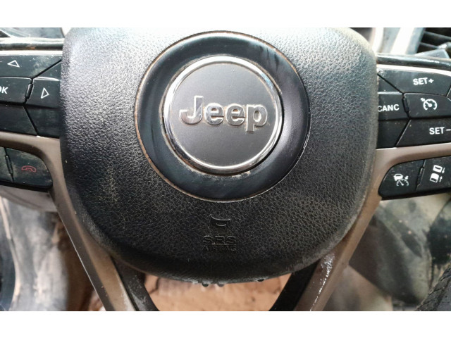 Подушка безопасности водителя Jeep Cherokee