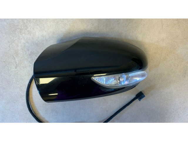 Пластиковая отделка зеркала