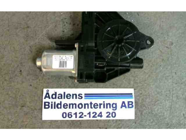 Zpětné zrcátko  Volvo S40 2008    