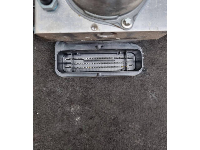 Pojistková skříňka Блок ABS 8W0907379G, 8W0907379J Audi A4 S4 B9 2016