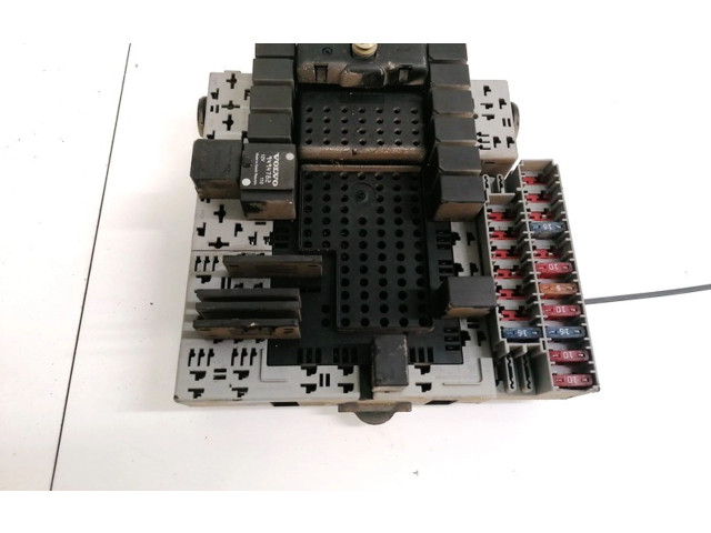 Блок предохранителей Volvo V70