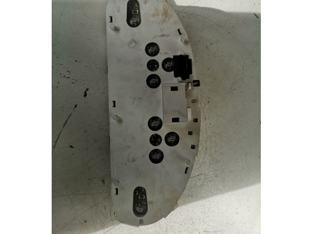 Панель приборов Chrysler Grand Voyager IV