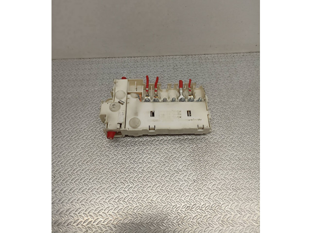 Pojistková skříňka 61138370638, 17575000000 BMW 5 E39 2001
