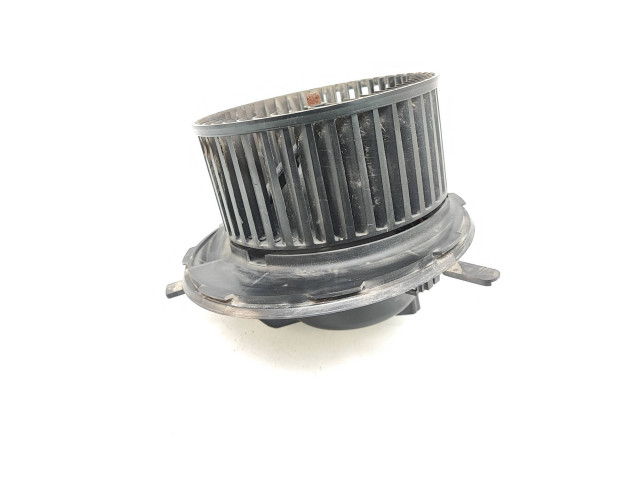 Вентилятор печки    24011902C   Skoda Yeti (5L)