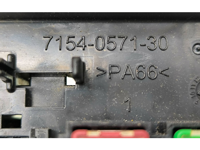 Pojistková skříňka 7154057130, 7171545530 Dodge Charger 2019