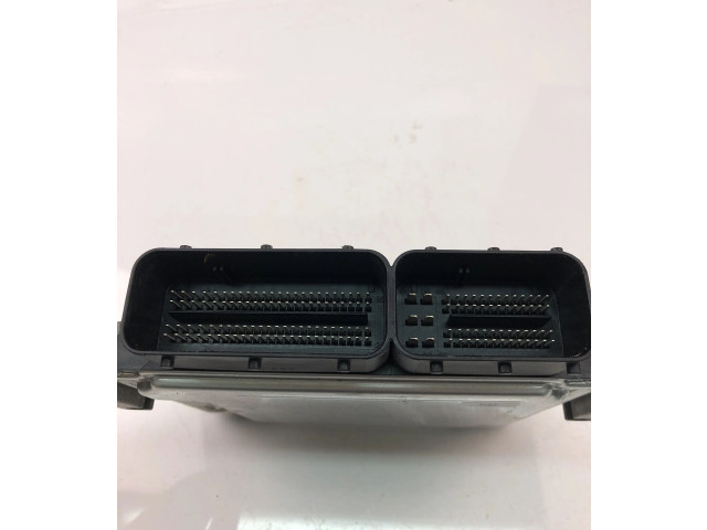 Блок управления двигателя 32255068 Volvo XC40