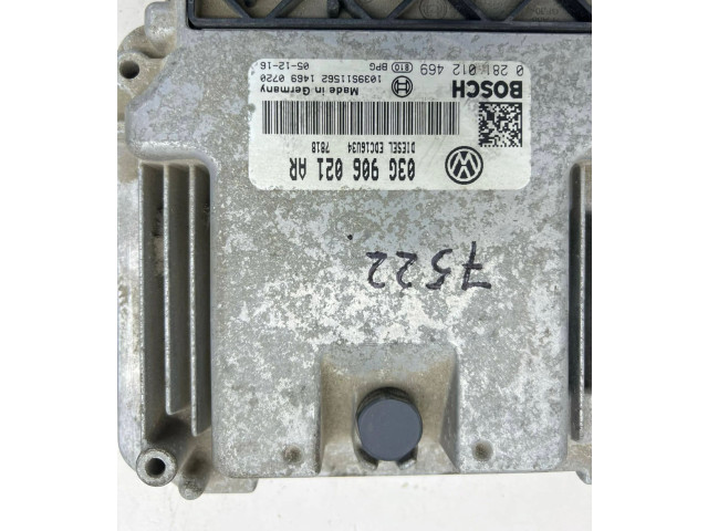 Řídící jednotka 03G906021AR Volkswagen Caddy 2008