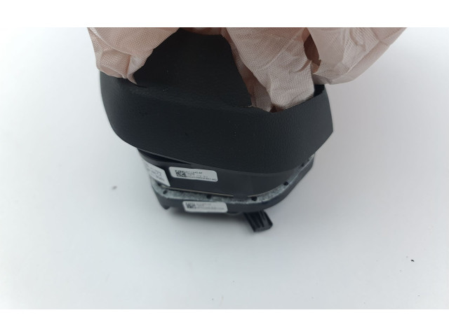 Подушка безопасности водителя 5E3880201AC   Skoda Octavia Mk4