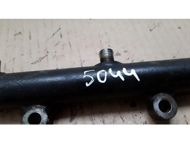 Топливная рампа 4R8Q9D280BC, 5WS40130 Jaguar S-Type 2.7