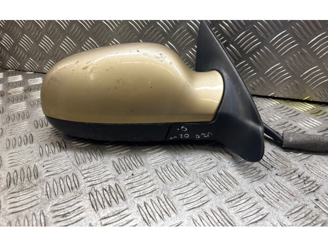 Зеркало электрическое Volvo V70 2000 - 2004 года