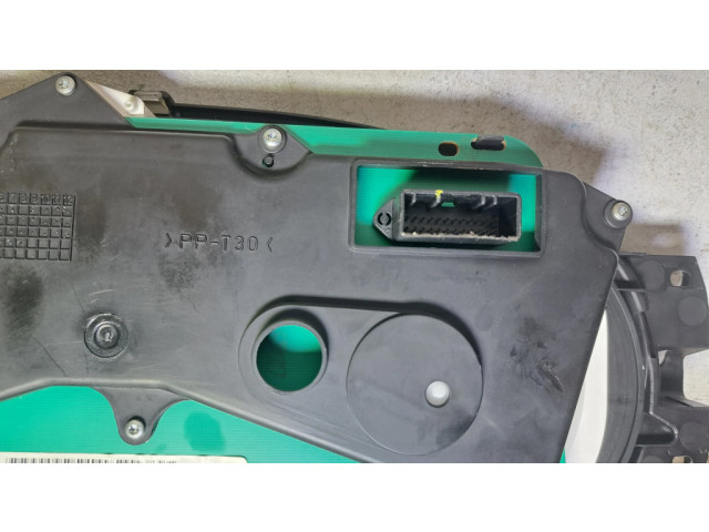 Панель приборов P8200650539   Dacia Logan I       