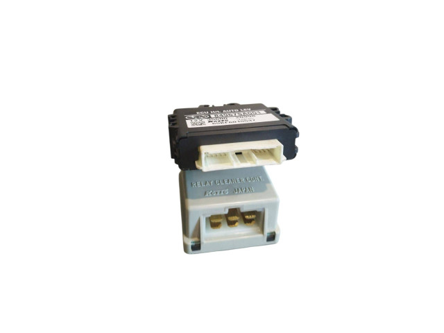 Блок управления 84967SA001   Subaru Forester SG