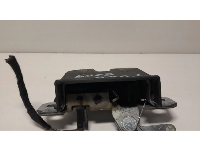 Замок задней крышки