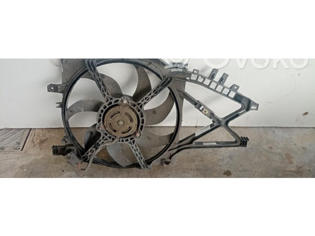 Вентилятор радиатора     13100382    Opel Combo C 