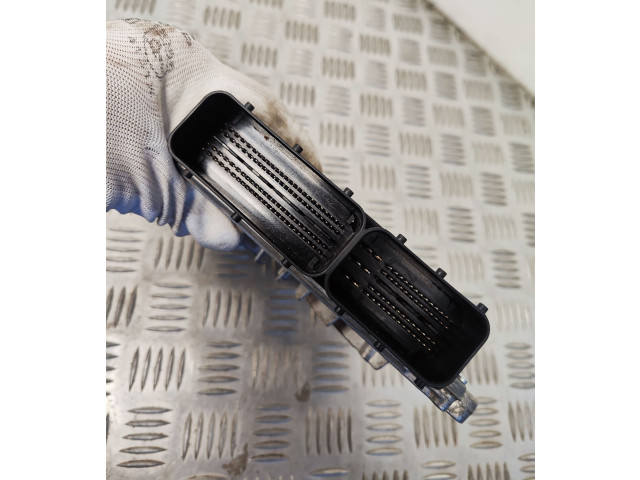 Блок управления двигателя 31272462AA   Volvo S80