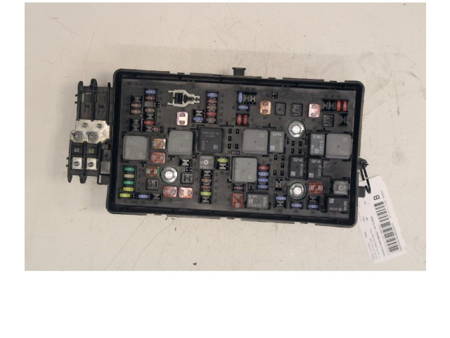 Pojistková skříňka Chevrolet Cruze 2009