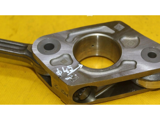  Поршень с шатуном    Nissan X-Trail T33  