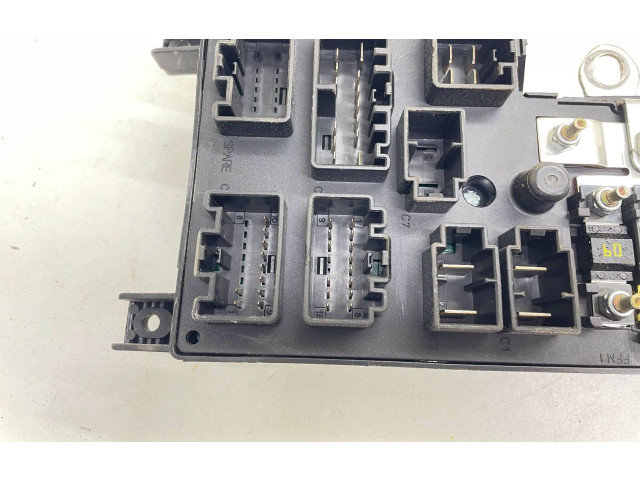 Блок предохранителей 30728008, 518828108   Volvo V70    