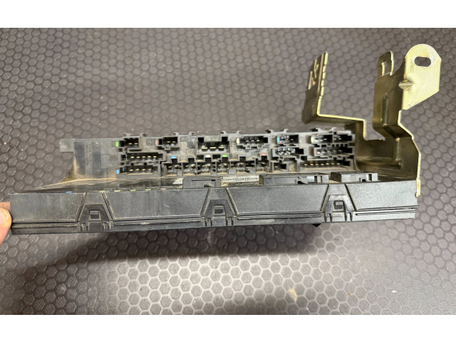 Pojistková skříňka 2035451801, 5DK00848640 Mercedes-Benz C W203 2005