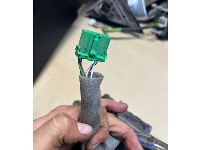 Зеркало электрическое Volvo V70 2000 - 2004 года