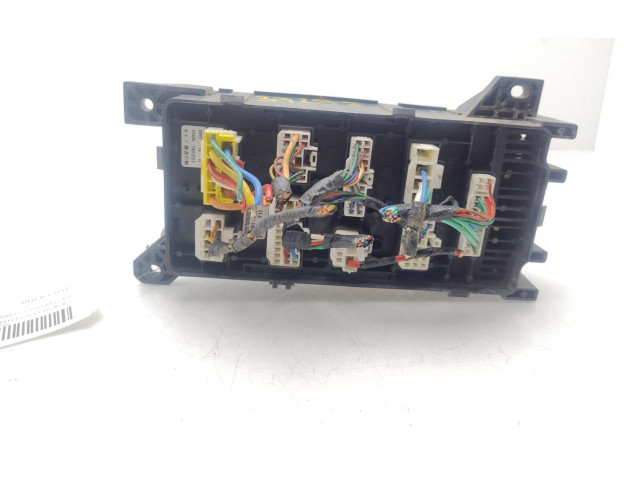 Блок предохранителей 911613E010 KIA Sorento