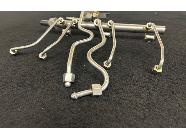 Топливная рампа 7537319   BMW 3 E90 E91   для двигателя n43b20a