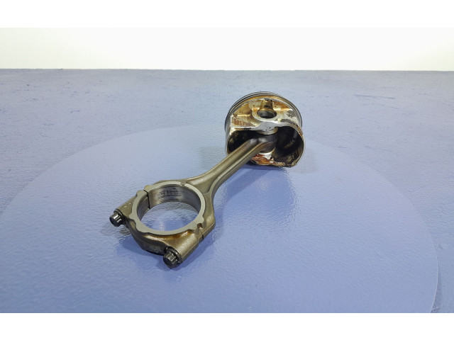 Pojistková skříňka Поршень (поршни) Mitsubishi Outlander 2015