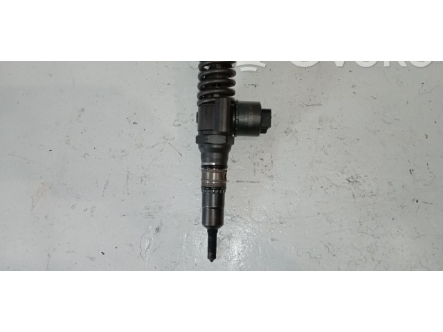 Форсунка 03G130073G    Volkswagen Touran I   