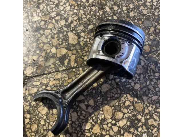 Píst 75L93 Ford Focus pro naftový motor 1.6