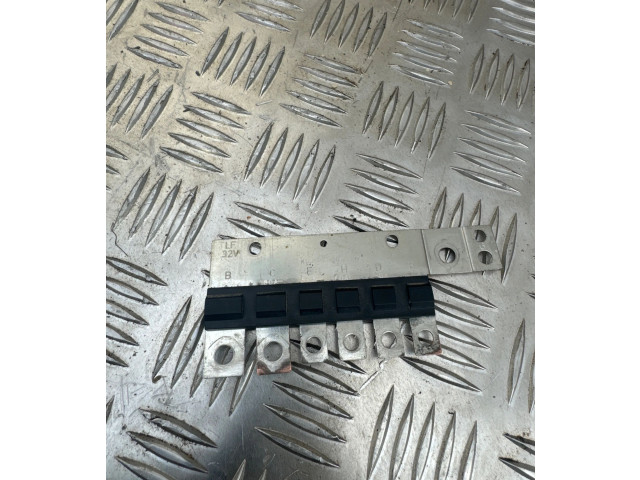 Pojistková skříňka 1K0937629C, 017033905 Volkswagen Caddy 2015