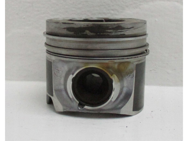 Píst    Audi A8 S8 D4 4H     