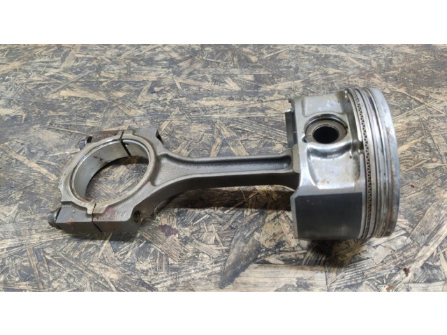 Píst 94L22 Cadillac SRX pro benzínový motor 3.6