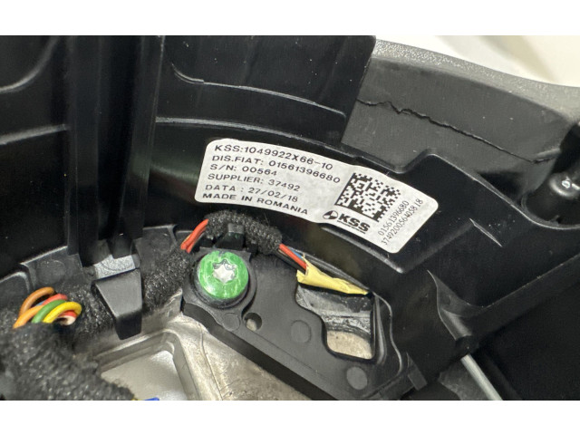 Volant Alfa Romeo Giulia 2018 01561396680, 01561396680