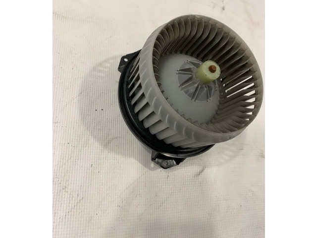 Вентилятор печки 2727000311 Suzuki Swift