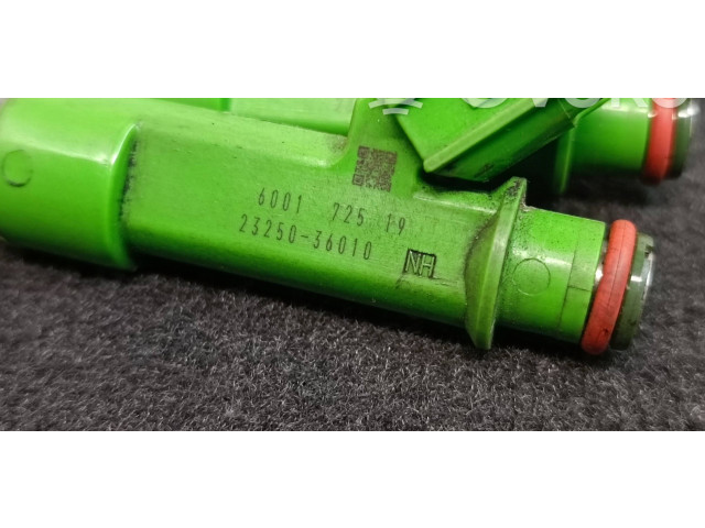 Vstřikovač 600172519, 2325036010 Toyota RAV 4 (XA40)